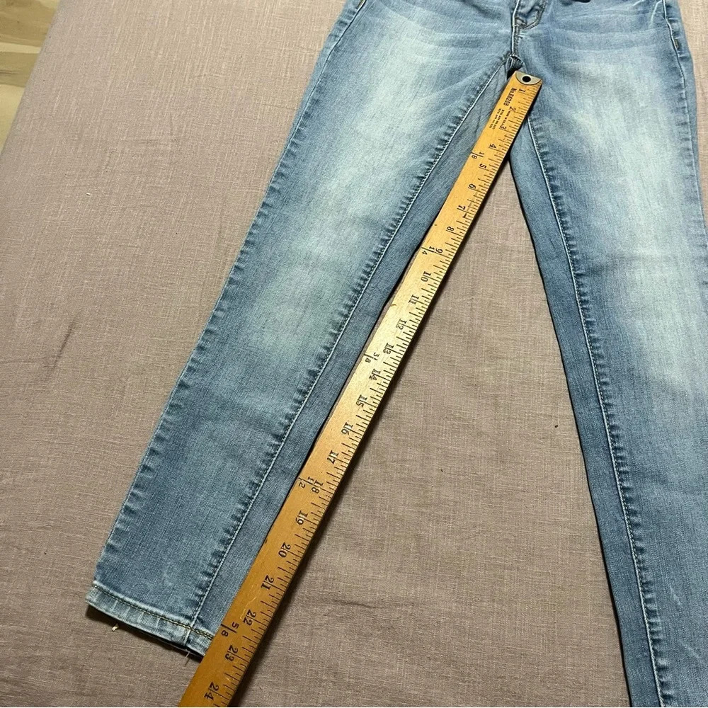 Aeropostale Skinny Distressed Jeans Women's Size 000 Teen Y2K light wash - Picture 2 of 5